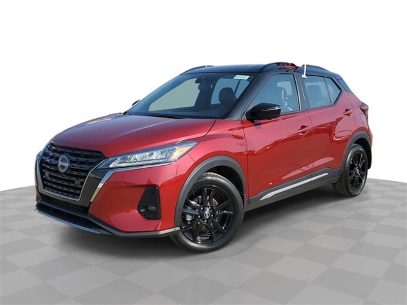 Used 2024 Nissan Kicks SR w/ SR Premium Package image 1