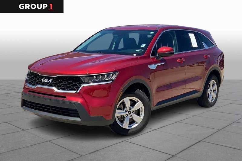 Certified 2023 Kia Sorento LX image 1
