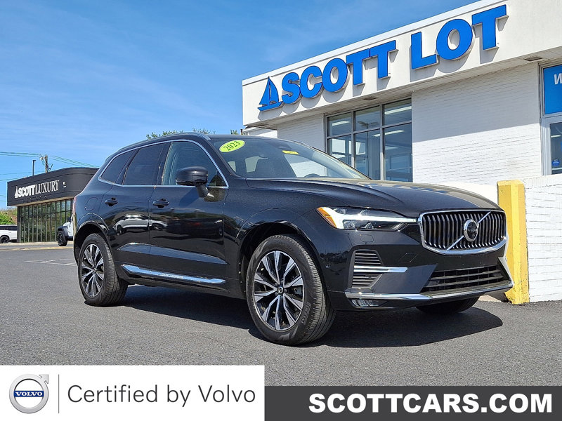 Certified 2023 Volvo XC60 B5 Plus image 1