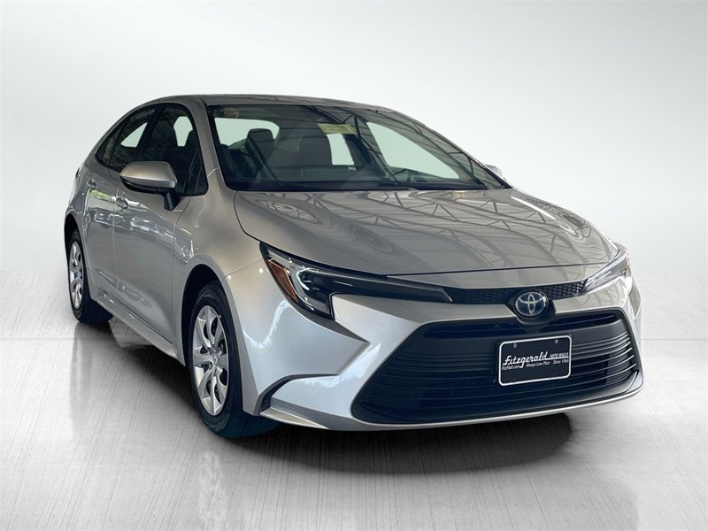 Certified 2025 Toyota Corolla LE image 1