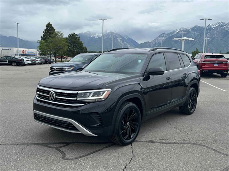 Certified 2022 Volkswagen Atlas SE image 1