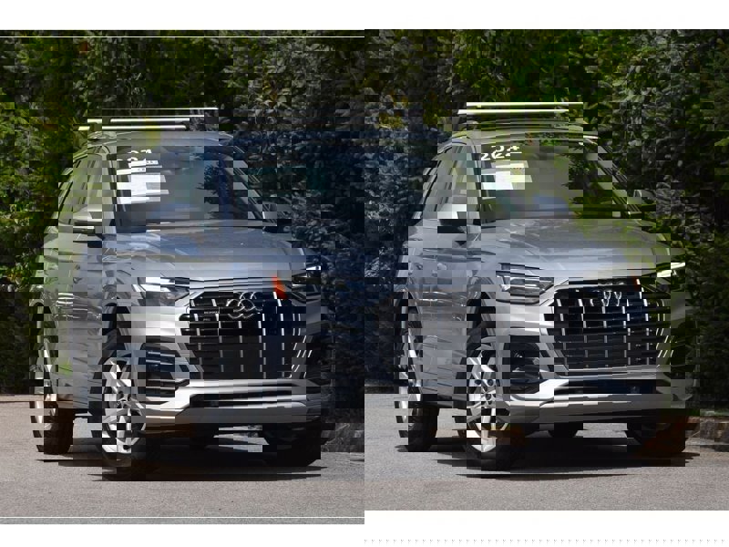 Certified 2024 Audi Q5 2.0T Premium w/ Convenience Package image 1