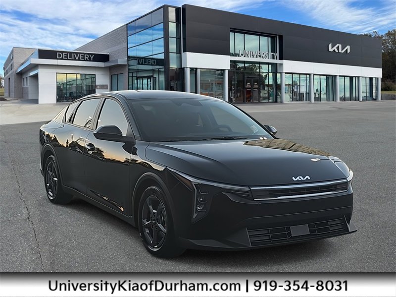 Certified 2025 Kia K4 LXS image 1