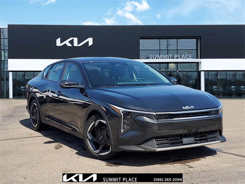 Certified 2025 Kia K4 EX image 1