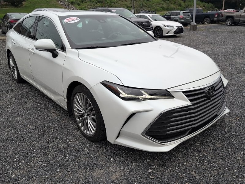 Certified 2020 Toyota Avalon Limited image 1
