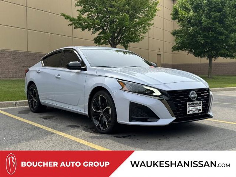 Certified 2023 Nissan Altima 2.5 SR w/ SR Premium Package image 1