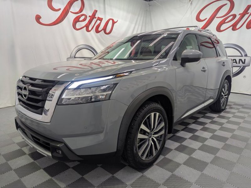 Certified 2022 Nissan Pathfinder Platinum image 1