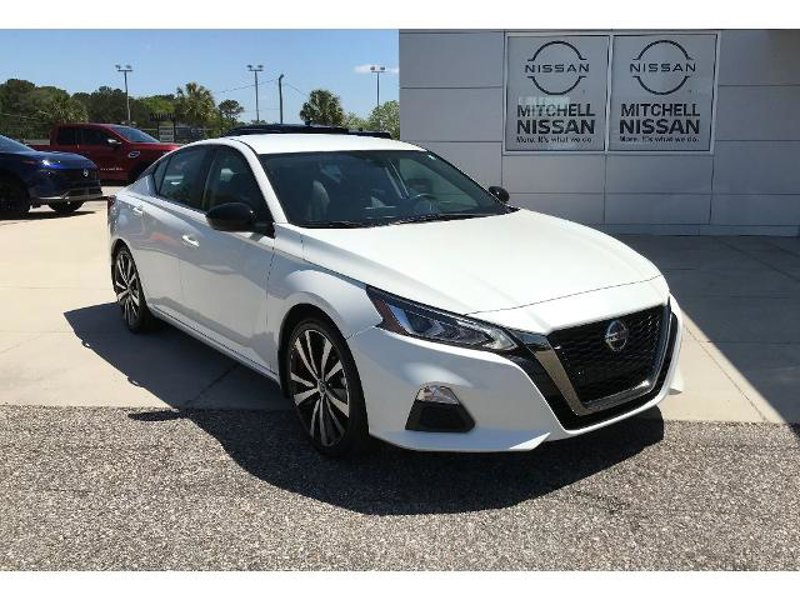 Certified 2022 Nissan Altima 2.5 SR image 1