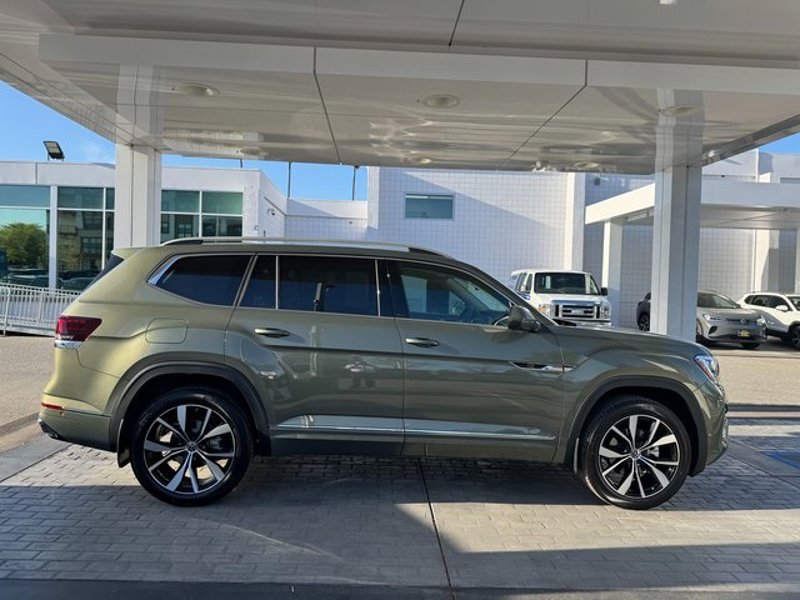 New 2025 Volkswagen Atlas SEL Premium R-Line image 1