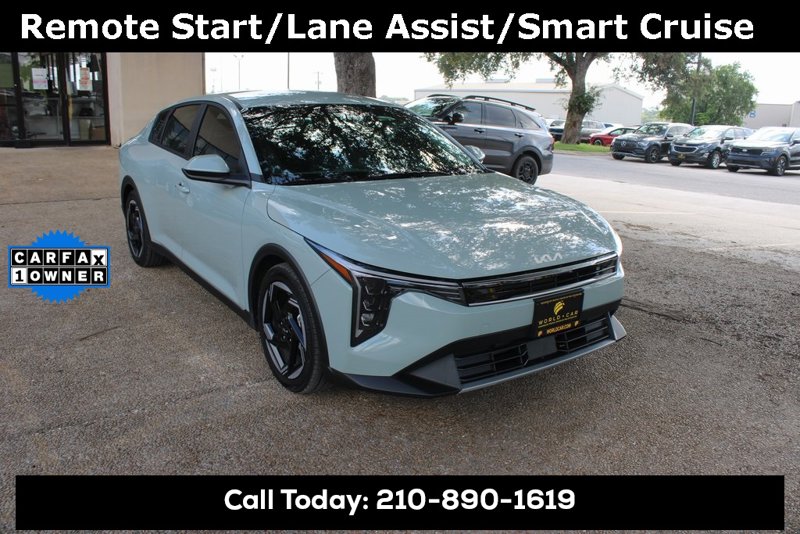 Certified 2025 Kia K4 EX image 1