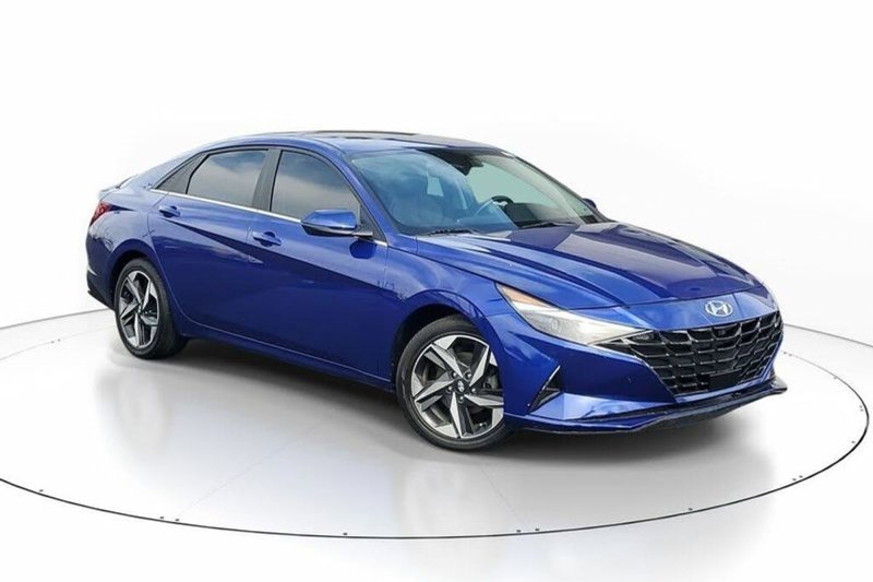 Used 2022 Hyundai Elantra Limited w/ Winter Weather Package image 1