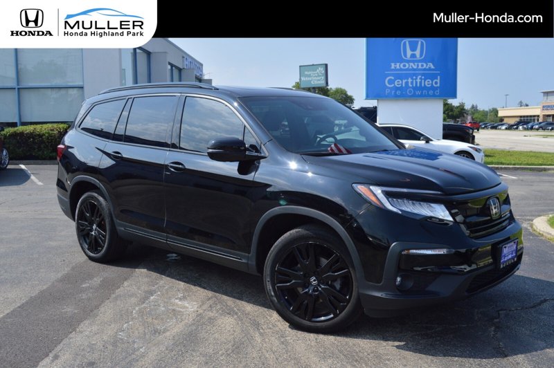 Certified 2022 Honda Pilot Black Edition image 1