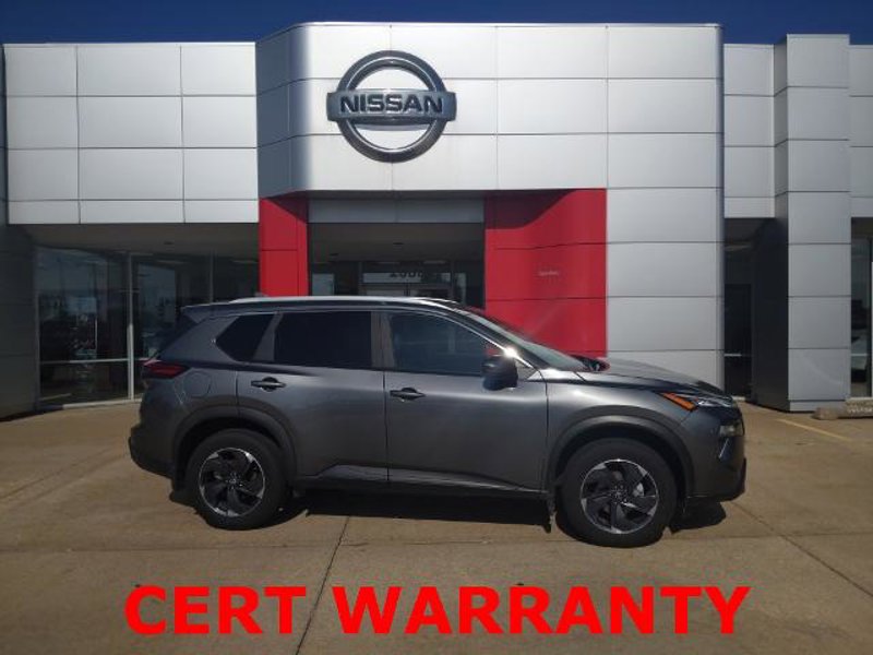 Certified 2025 Nissan Rogue SV image 1