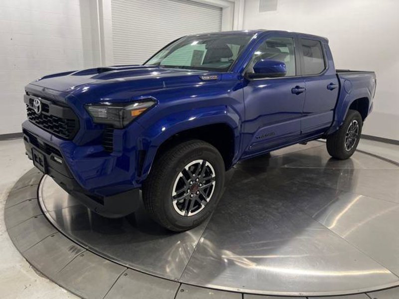 Certified 2024 Toyota Tacoma TRD Sport image 1