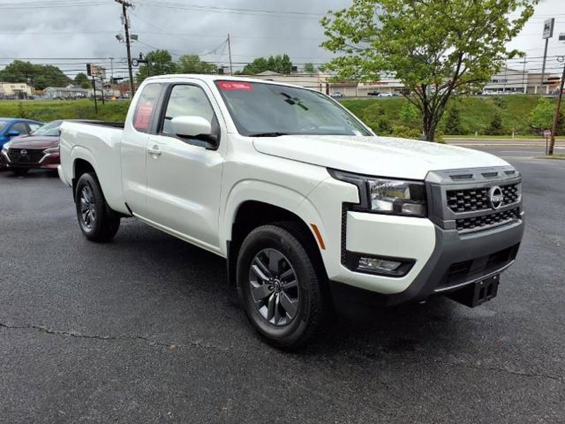 Certified 2025 Nissan Frontier SV w/ SV Convenience Package image 1