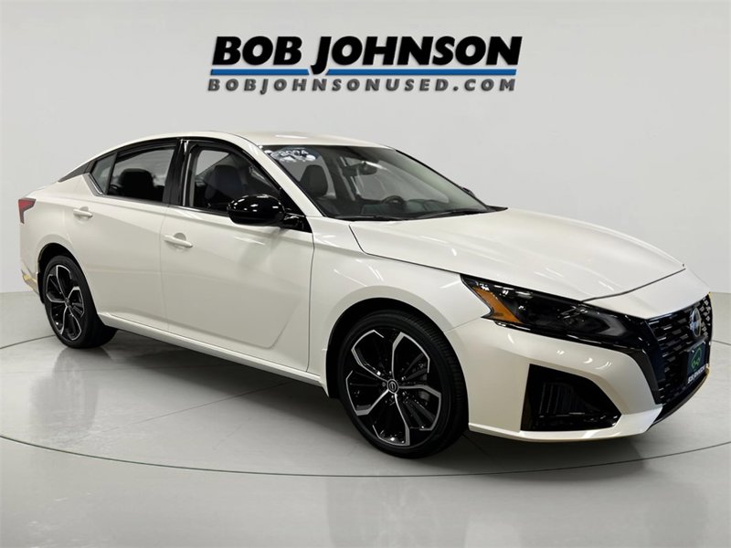 Used 2024 Nissan Altima 2.5 SR image 1