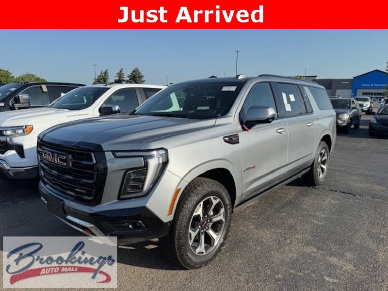Used 2025 GMC Yukon XL AT4 Ultimate image 1