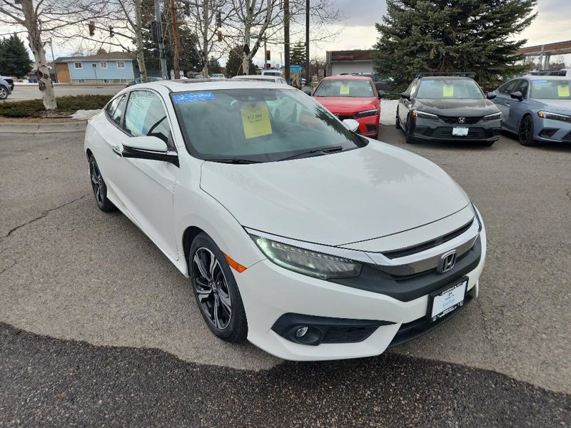 Certified 2017 Honda Civic Touring image 1