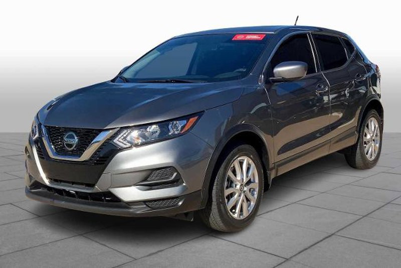 Certified 2022 Nissan Rogue Sport S image 1