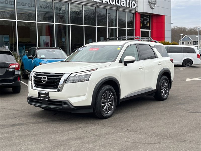 Certified 2023 Nissan Pathfinder SV w/ SV Premium Package image 1