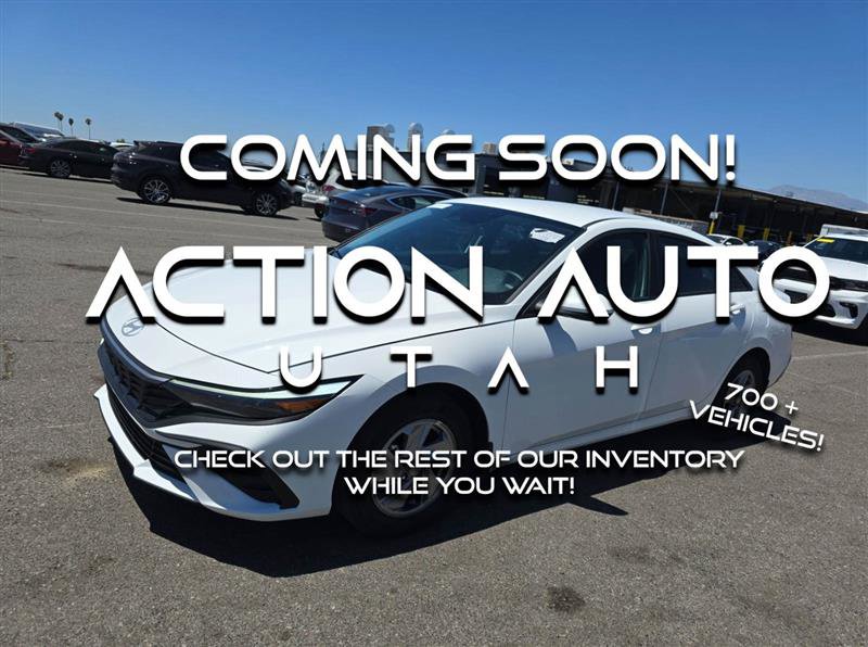 Used 2025 Hyundai Elantra SE image 1