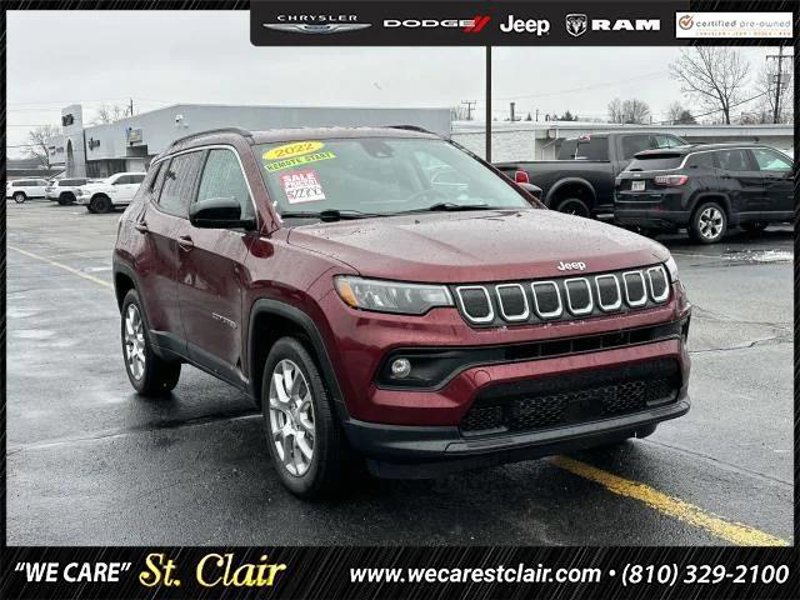 Certified 2022 Jeep Compass Latitude image 1