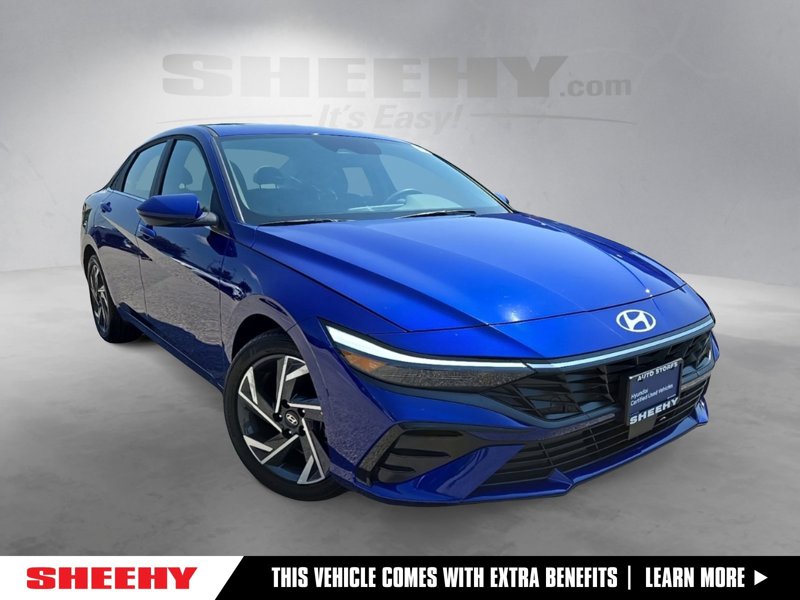 Certified 2025 Hyundai Elantra SEL image 1