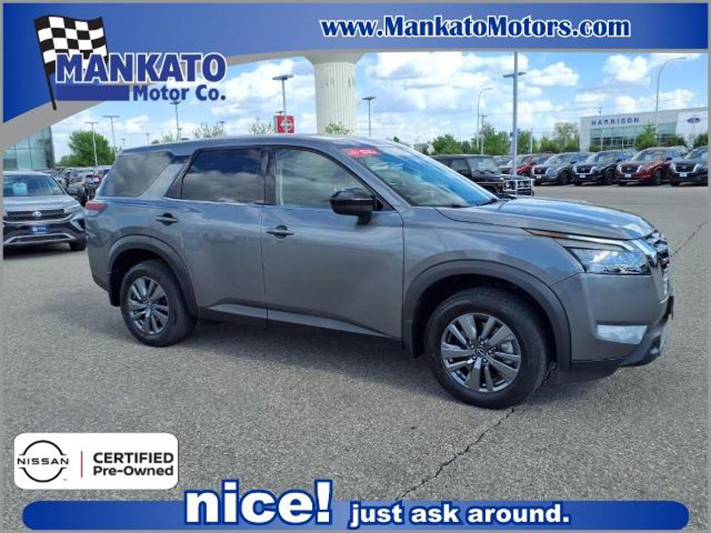 Certified 2024 Nissan Pathfinder S image 1