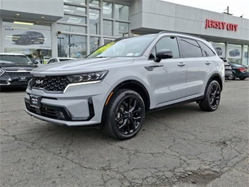 Certified 2022 Kia Sorento X-Line EX image 1