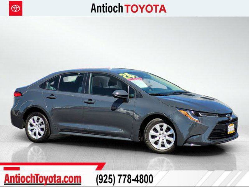 Certified 2024 Toyota Corolla LE image 1