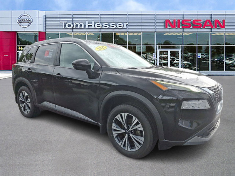 Certified 2022 Nissan Rogue SV image 1