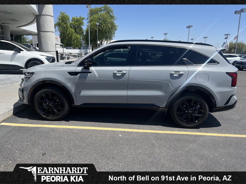 Certified 2023 Kia Sorento SX image 1