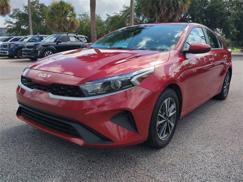 Certified 2023 Kia Forte LXS image 1