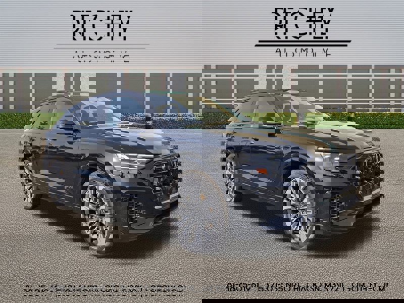 Certified 2025 Audi Q8 Prestige w/ Prestige Package image 1