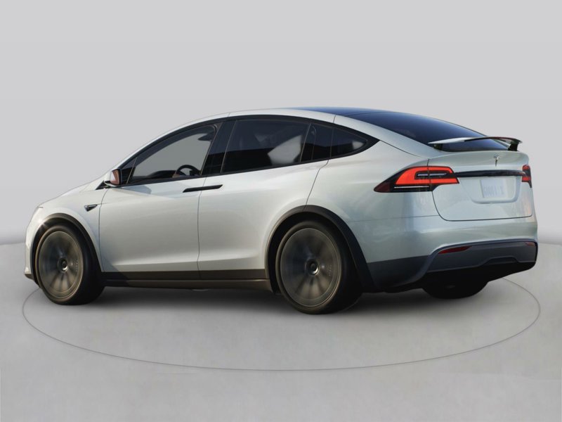 Used 2024 Tesla Model X image 1