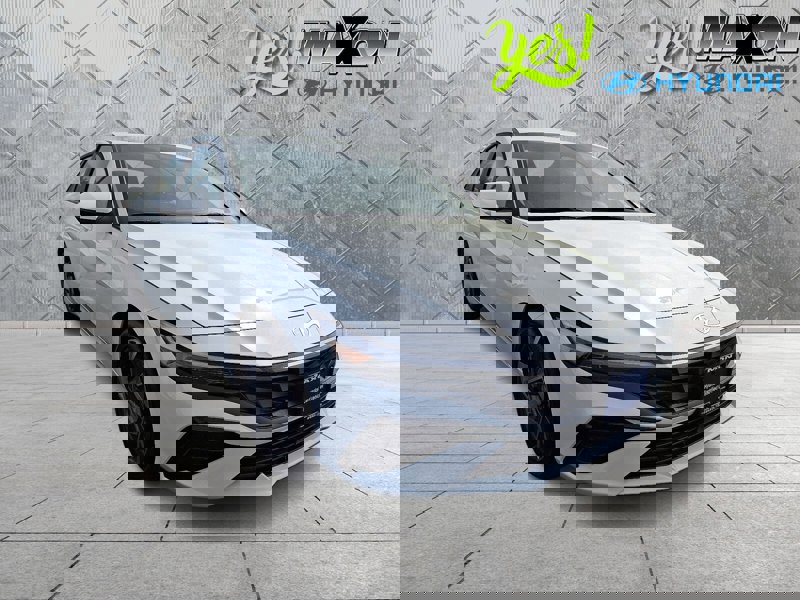 Certified 2025 Hyundai Elantra SEL image 1