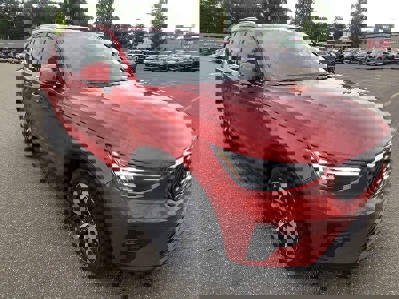 Certified 2023 Volvo XC40 B5 Plus w/ Driver Assist Package image 1