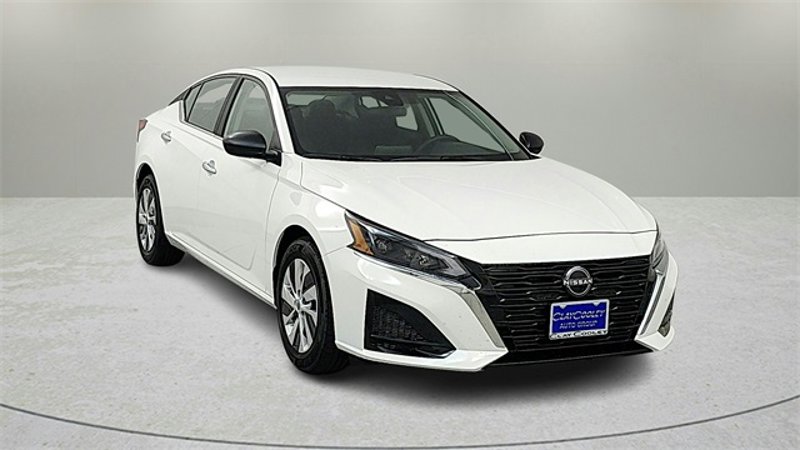 Certified 2025 Nissan Altima 2.5 S image 1