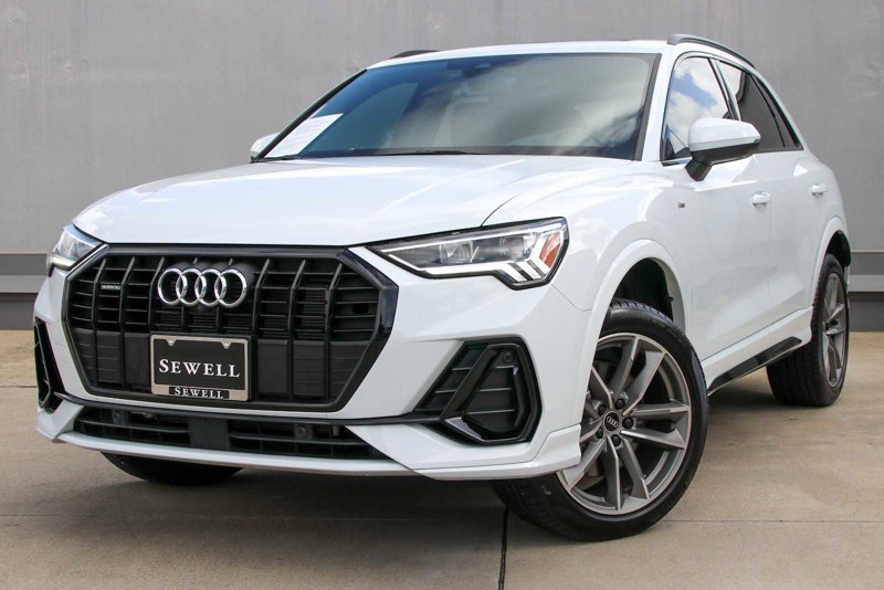 Certified 2024 Audi Q3 2.0T Premium Plus w/ Premium Plus Package image 1