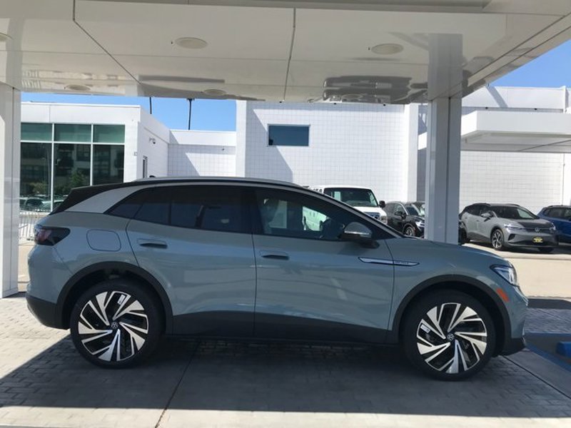 New 2025 Volkswagen ID.4 Pro S Plus image 1
