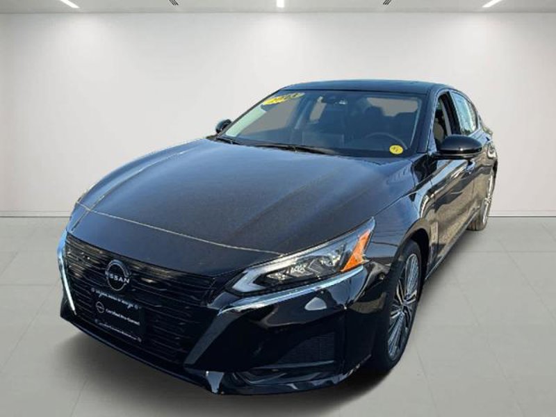 Certified 2023 Nissan Altima 2.5 SL image 1