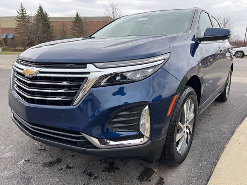 Certified 2023 Chevrolet Equinox Premier image 1