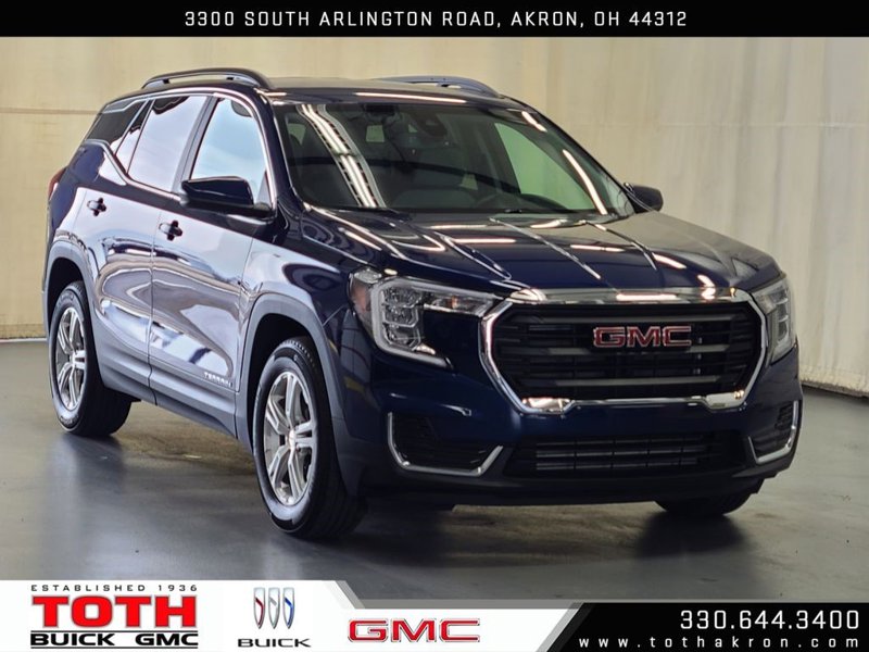 Certified 2022 GMC Terrain SLE w/ Driver Convenience Package image 1