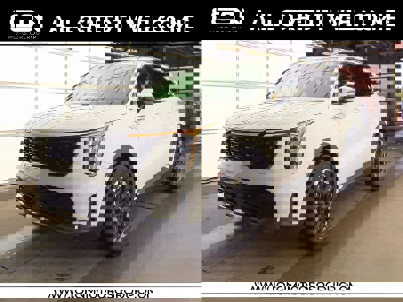 Used 2024 Kia Sorento S image 1