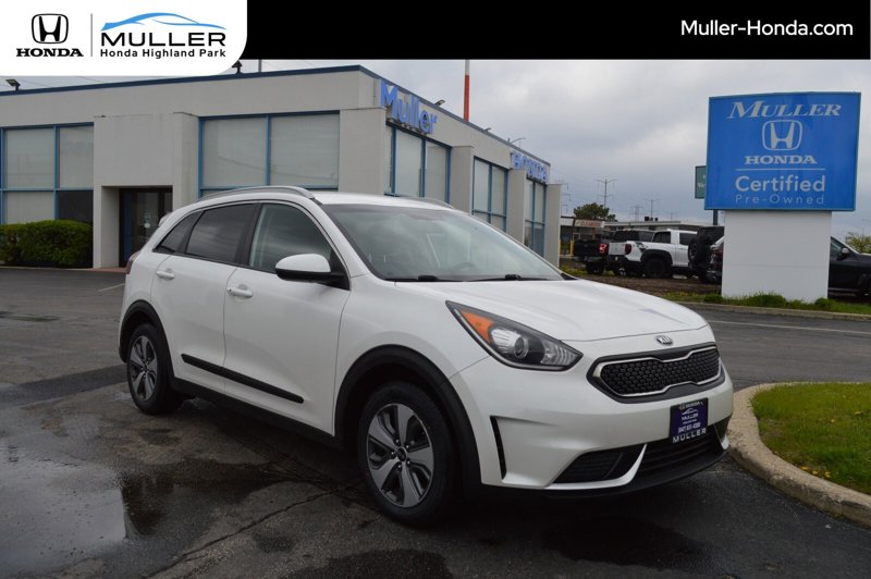 Used 2019 Kia Niro LX image 1