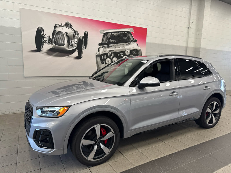 Certified 2024 Audi Q5 2.0T Premium Plus image 1