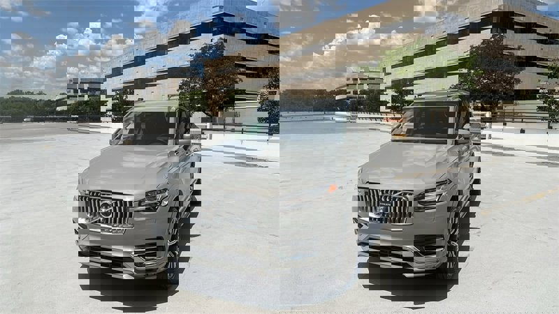 Certified 2024 Volvo XC90 B6 Plus w/ Protection Package image 1