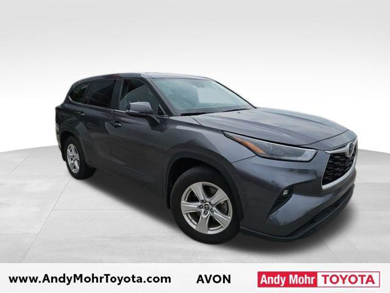 Certified 2024 Toyota Highlander LE image 1