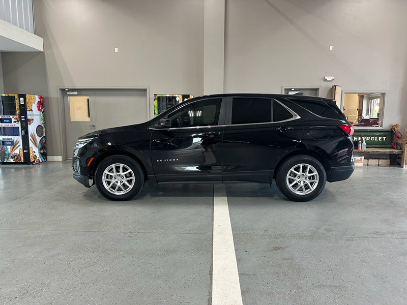 Used 2022 Chevrolet Equinox LT image 1