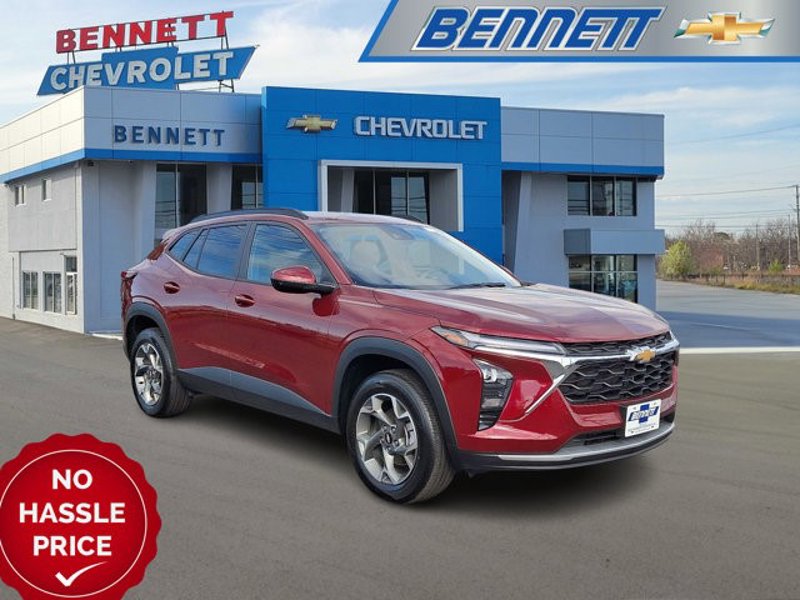 Certified 2024 Chevrolet Trax LT w/ Driver Confidence Package image 1